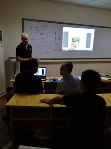 威猛股份與奧地利fleximat公司開(kāi)展弛張篩技術(shù)深度交流與咨詢(xún)